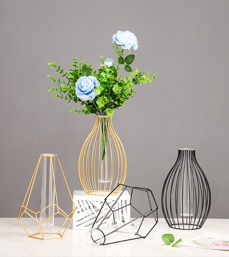 Statement Outline Vase